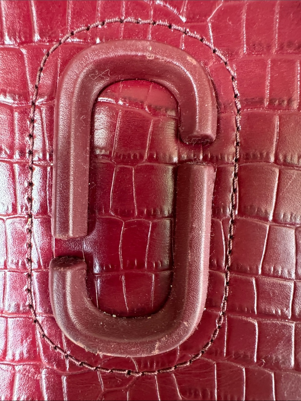 Marc Jacobs Wine Red Croc-Embossed Leather Crossbody Bag - Picture 13 of 13